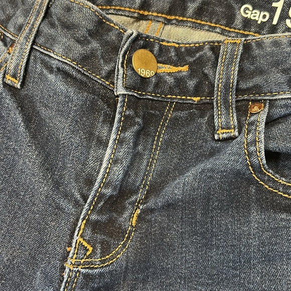 GAP Low Rise Curvy Bootcut Classic Dark Blue Wash Denim Jeans / Women’s Size 27L - Picture 4 of 8